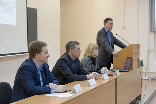 Президиум по истори российского предпринимательства.jpg